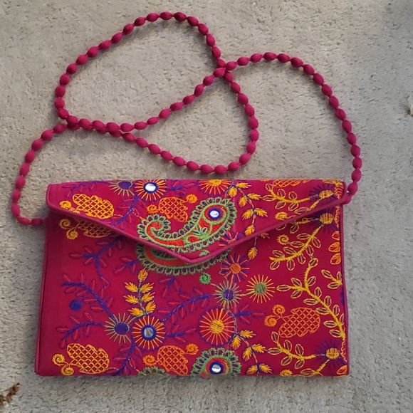 Handbags - Embroidered purse